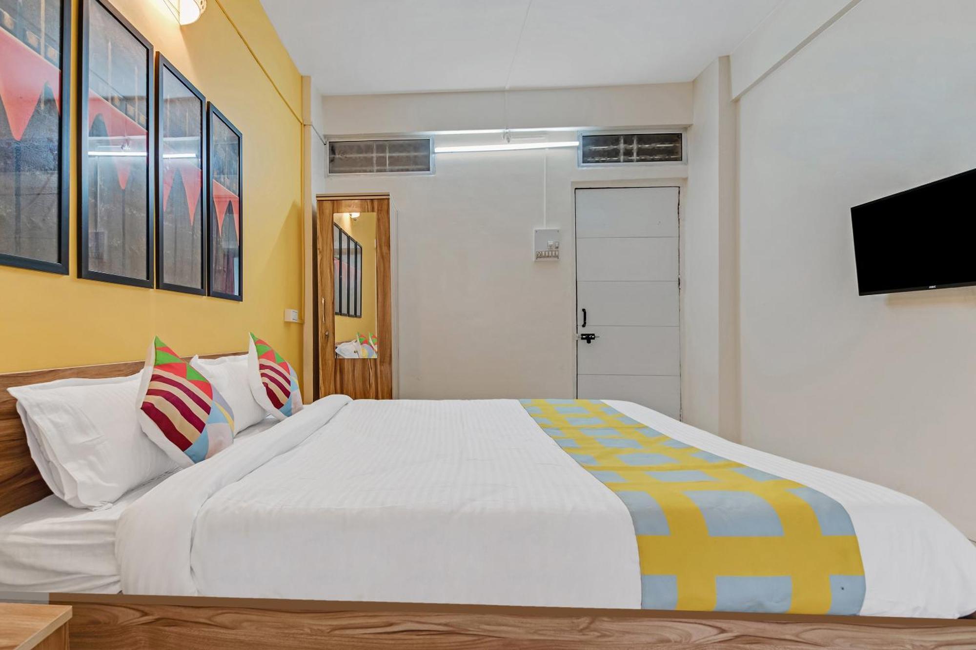 Super Hotel O Saraswati Niwas Vadgaon Budruk Pune Eksteriør billede